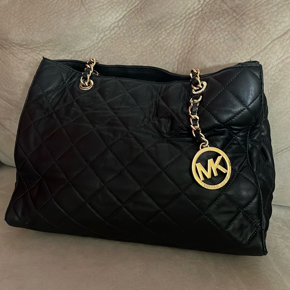 Michael Kors Black quilted handbag
